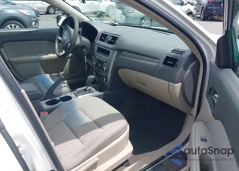 2011 Ford Fusion Se z USA, uszkodzony, nr VIN 3FAHP0HA9BR161614